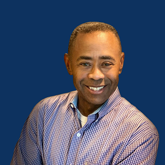 DrReggieThomas-Headshot